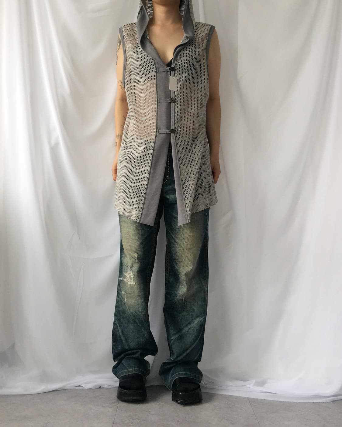 Punching point hood vest 상품이미지1