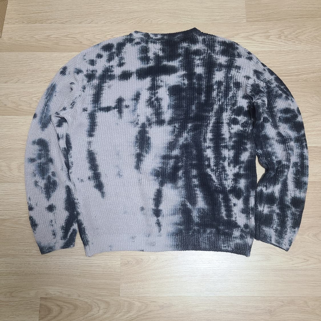 타이다이 워터컬러 니트 (블랙) 상품이미지6