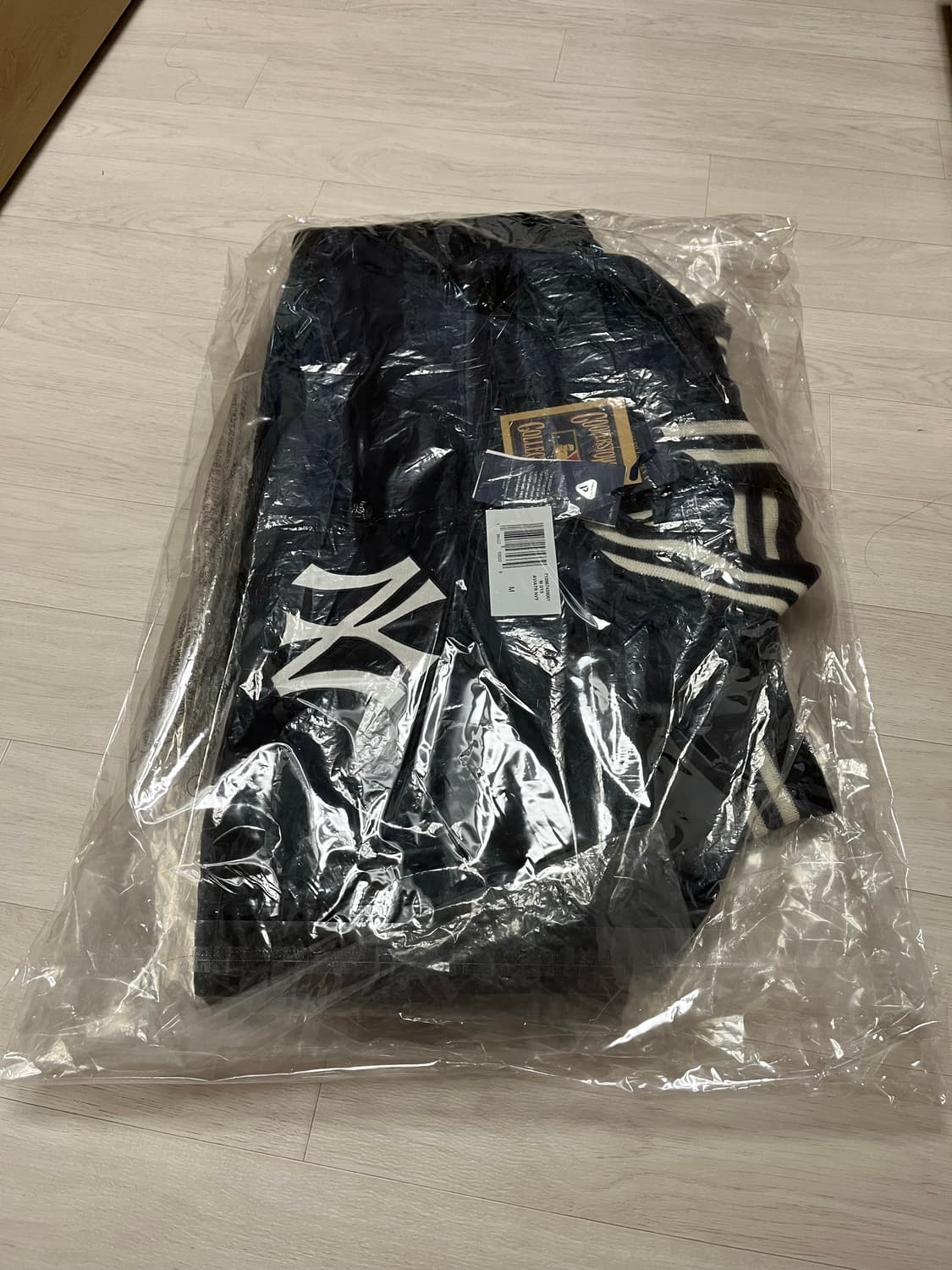 폴로 랄프로렌 양키스 새틴 자켓 네이비컬러 M사이즈 상품이미지4