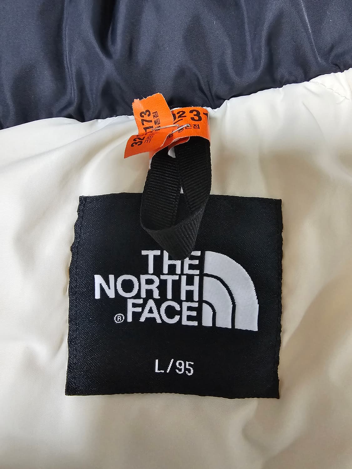 노스페이스 1996 에코눕시 크림 L(95) 상품이미지6