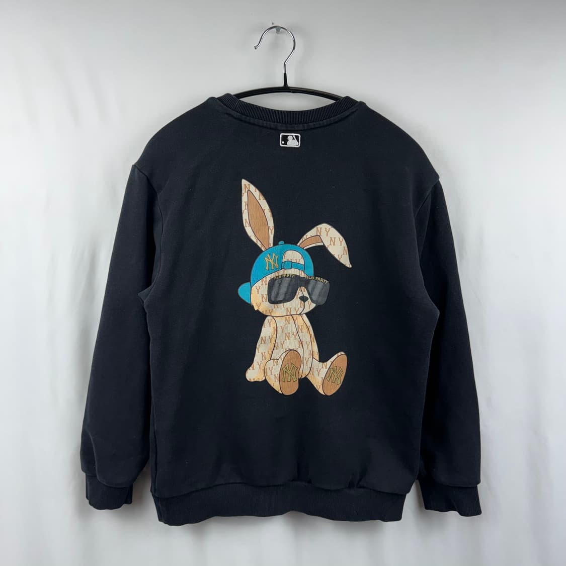 (150) MLB 키즈/우먼스 뉴이어 래빗 맨투맨 블랙 상품이미지6