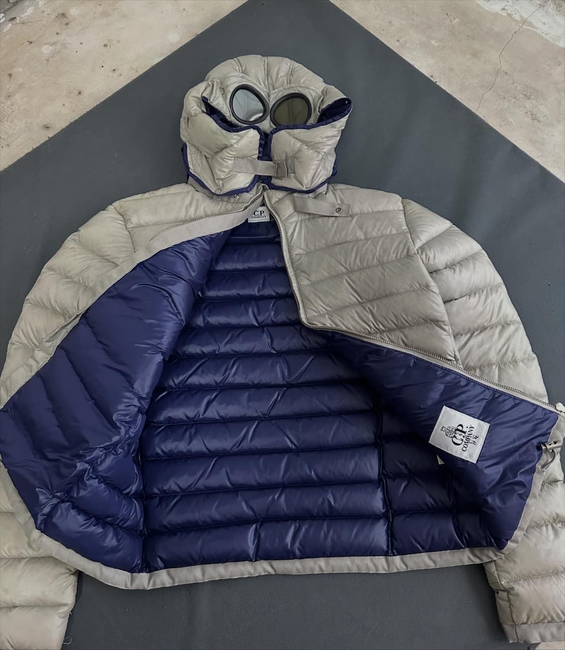 씨피컴퍼니 고글 패딩 자켓 95 (90가능) 정품 상품이미지2