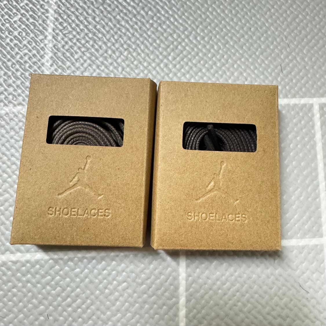 조던 1 트래비스 스캇 벨벳 브라운 공홈당첨상품 급처 (275) 상품이미지3