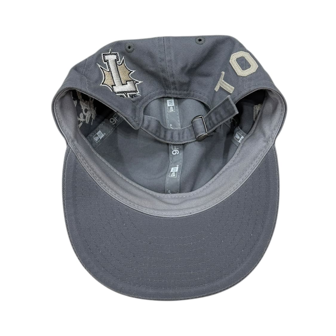 뉴에라 X 썬러브 라이즈 소희 스냅백 모자 스톰그레이 상품이미지4