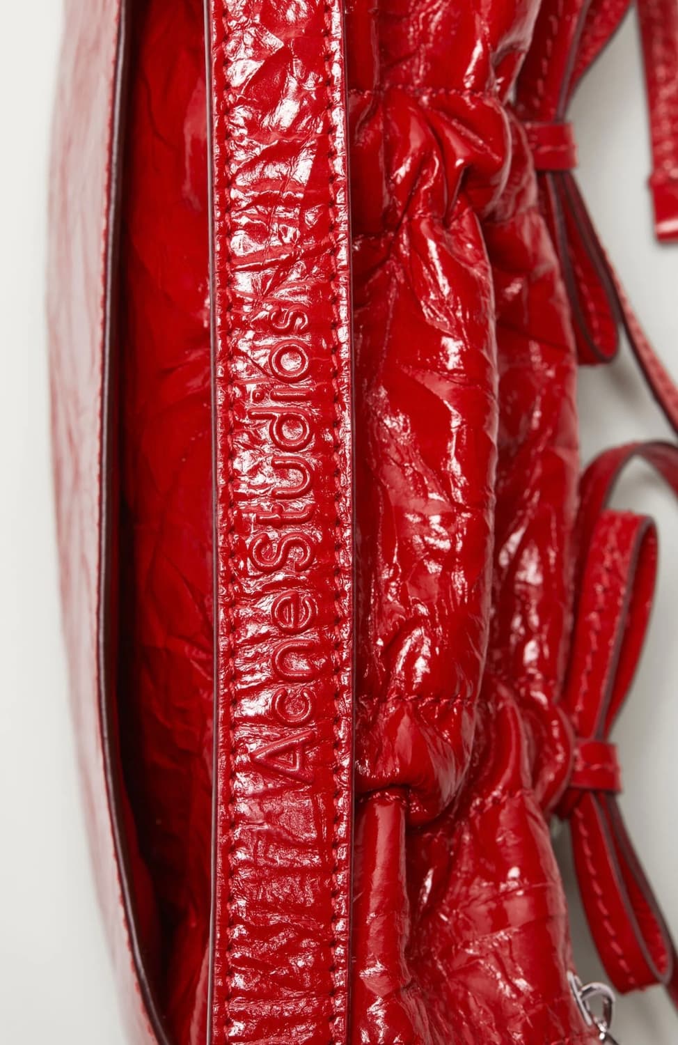 아크네 스튜디오 멀티 포켓 마이크로백 레드 (더스트백,쇼핑백) 상품이미지3