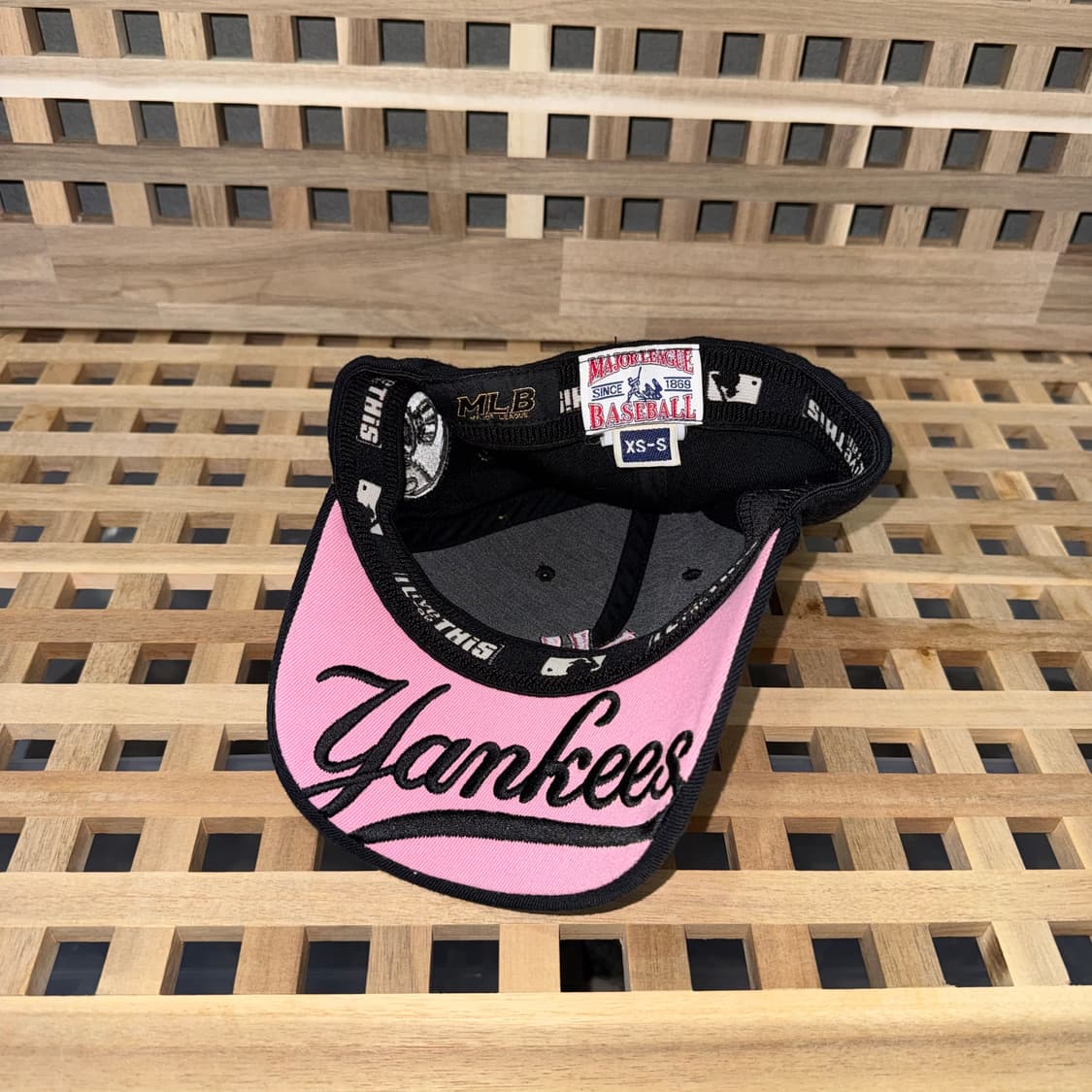 mlb 뉴욕 양키스 핑크로고 캡 상품이미지5