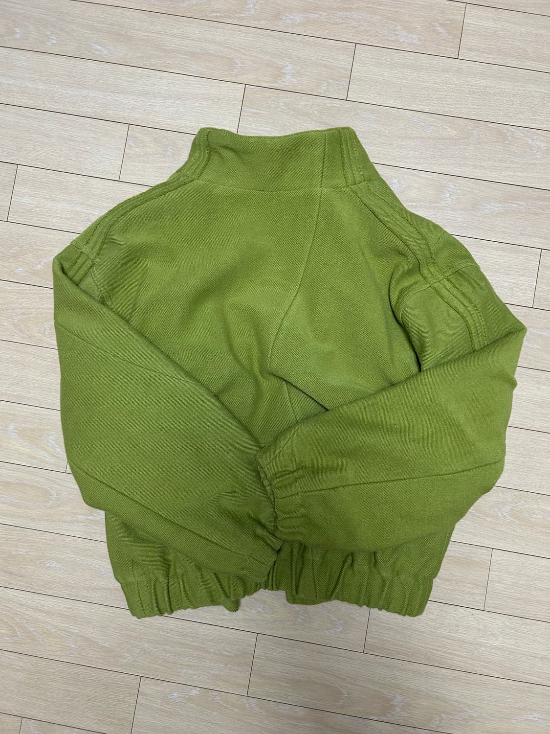 이예 하이넥 트랙 자켓 상품이미지2