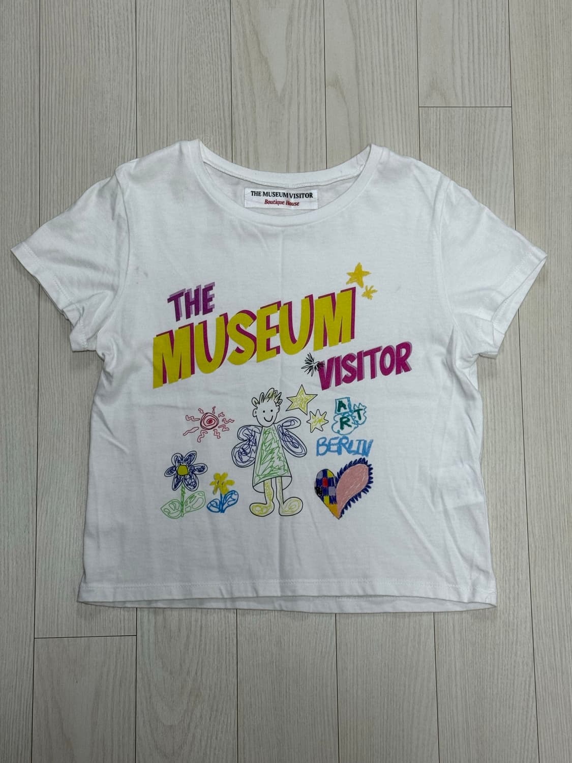 더 뮤지엄 비지터 PUTTI PRINTED CROP T-SHIRTS os 상품이미지1