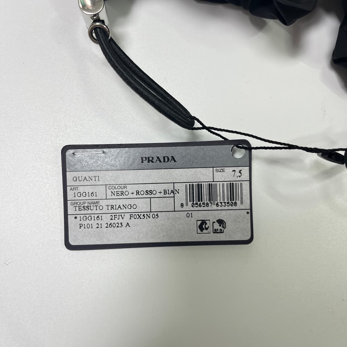 새상품 프라다 패딩 장갑 트라이앵글 로고 패턴 상품이미지6