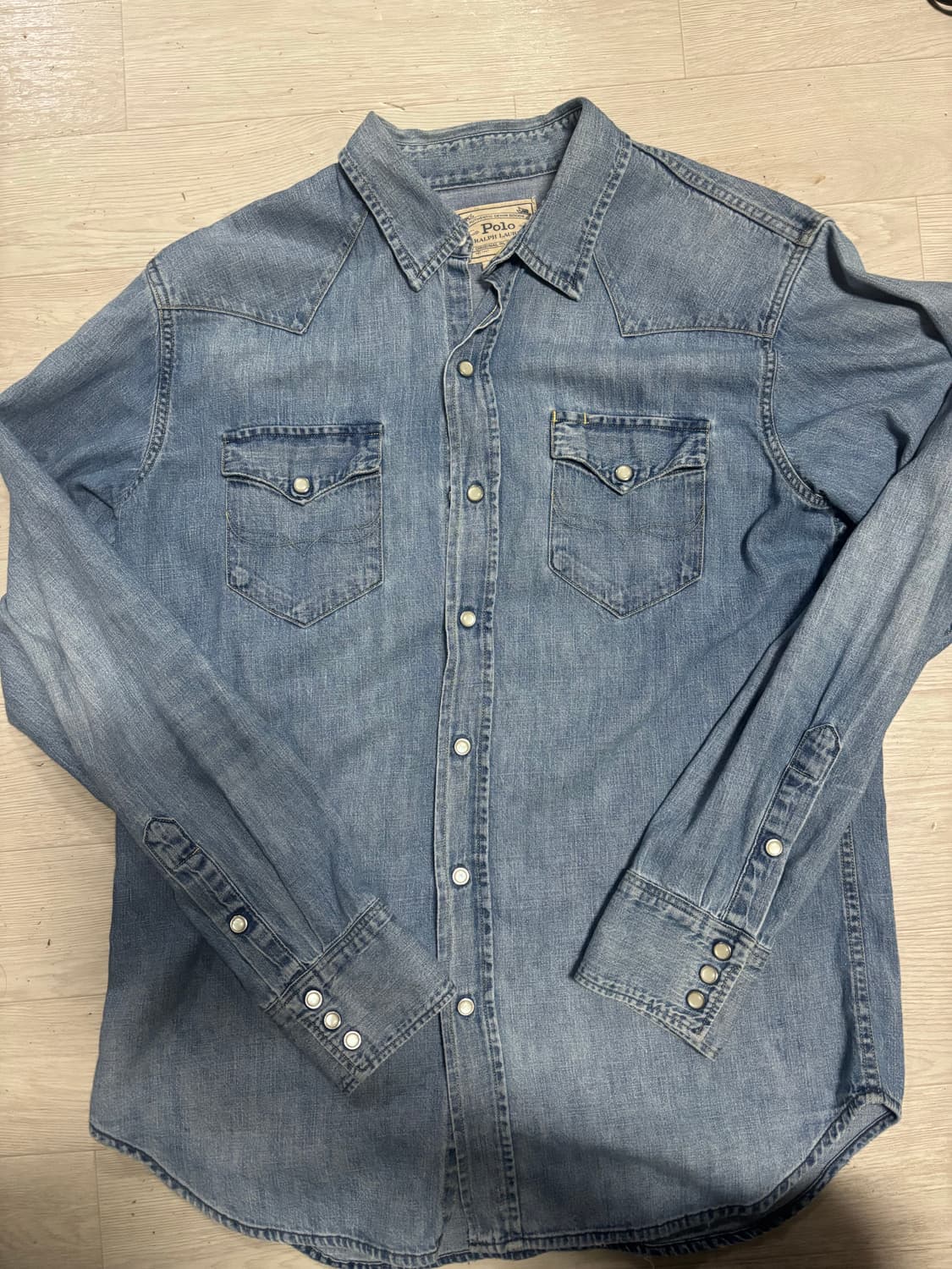 폴로 랄프로렌 데님 웨스턴 셔츠 M 팝니다. 상품이미지1