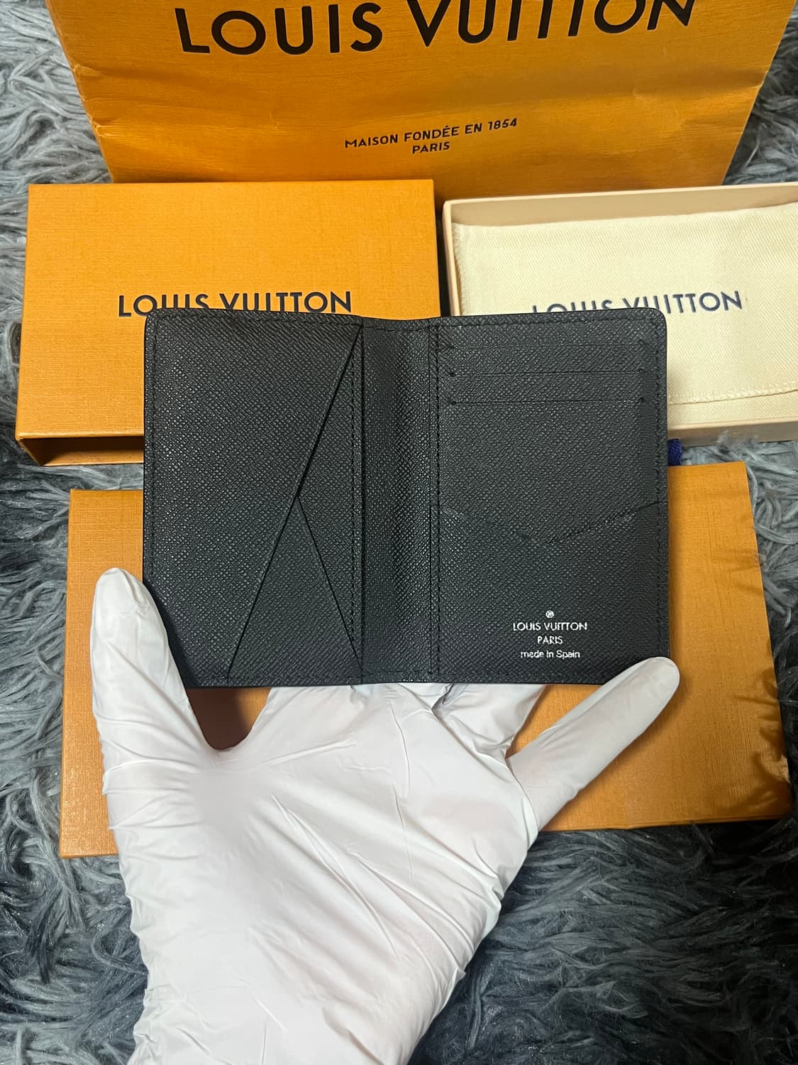 루이비통 포켓 오거나이저 에피 블랙 상품이미지2