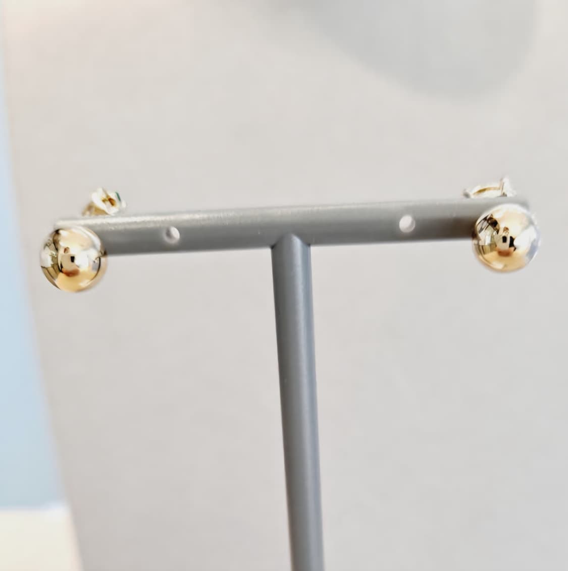 새제품)스와로브스키 그린 스터드 귀걸이 정품 상품이미지3