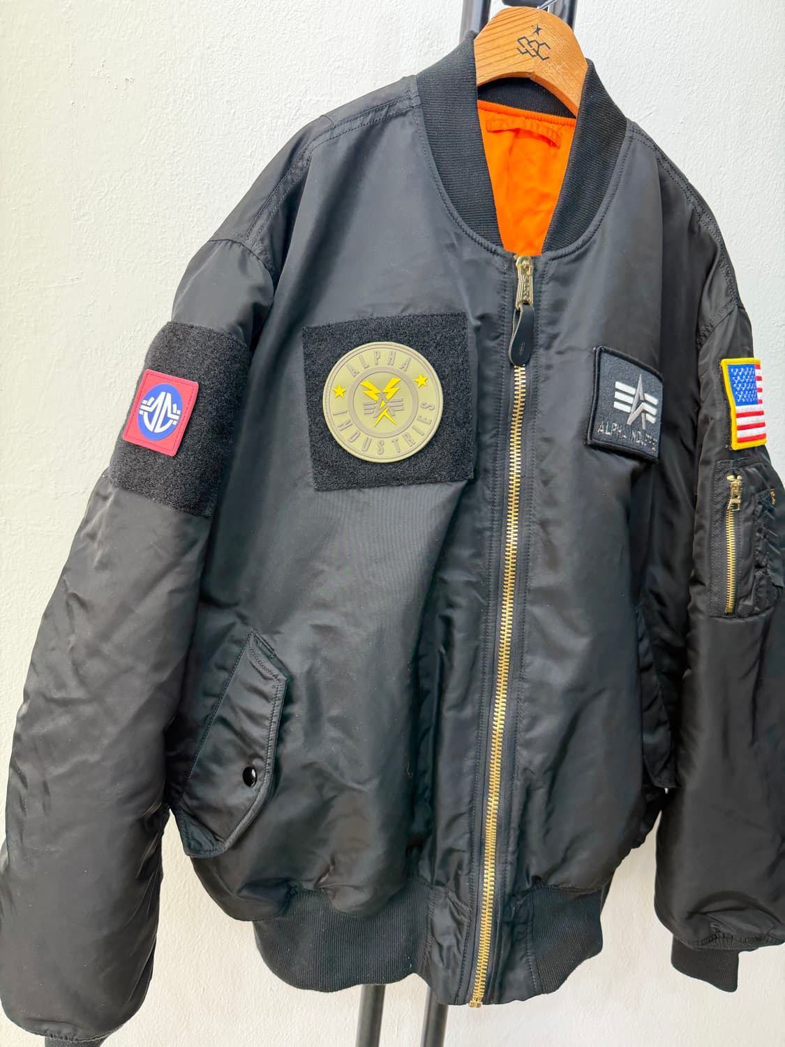 정품) 알파인더스트리 MA-1 블랙 패치 봄버 자켓 XXL 상품이미지2