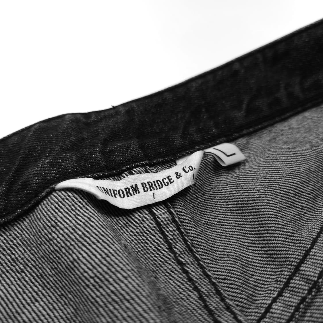 유니폼브릿지 절개 디테일 흑청 데님 팬트 (L) 상품이미지4