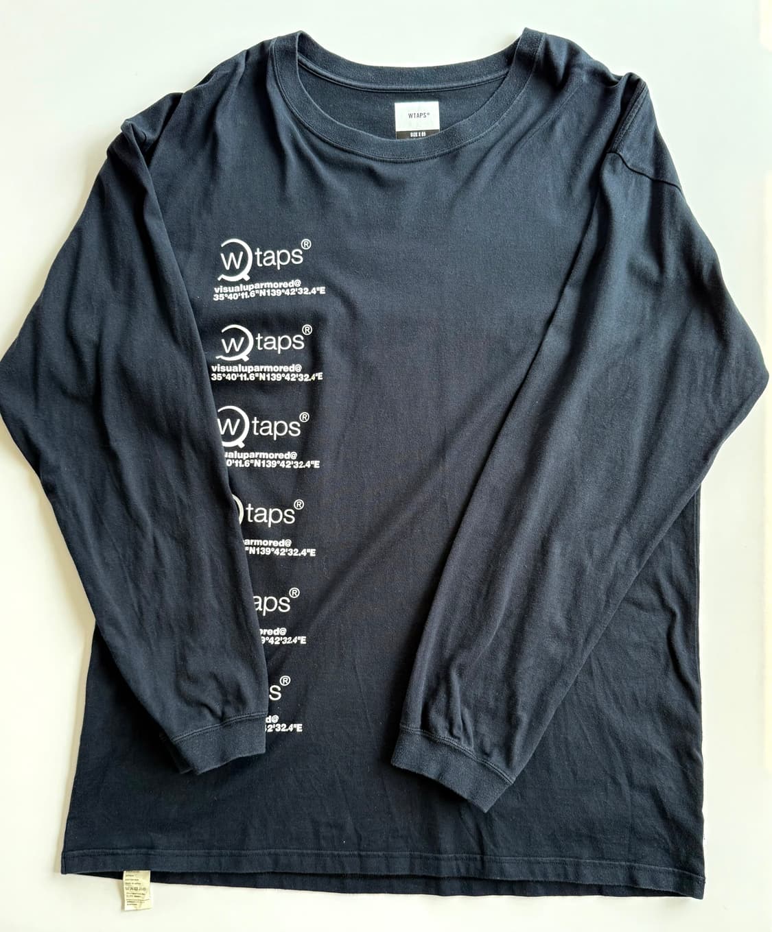 더블탭스 롱슬리브 상품이미지1