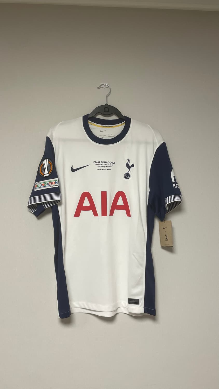 [인증영상 보유] 24-25 토트넘 손흥민 친필싸인 유니폼 상품이미지3