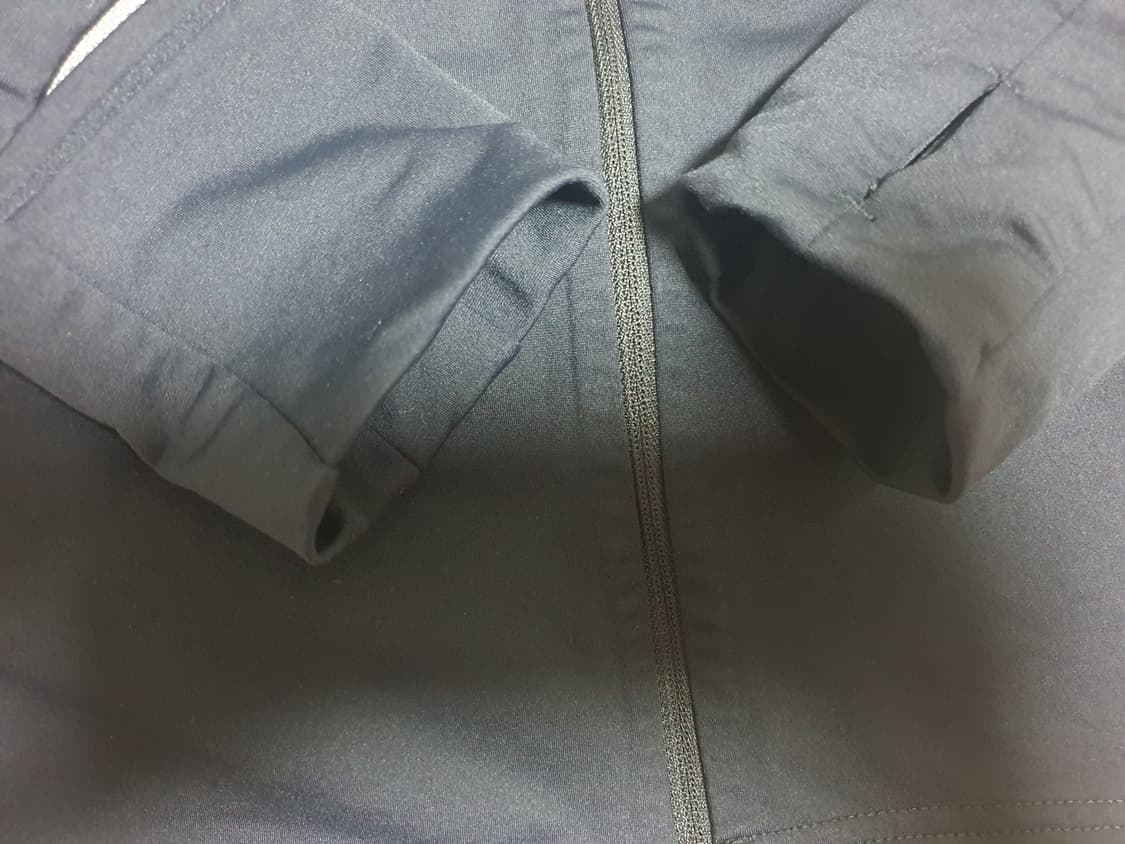스파이더 액티브 러닝 자켓 M 95 상태 좋고 깨끗해요 상품이미지5