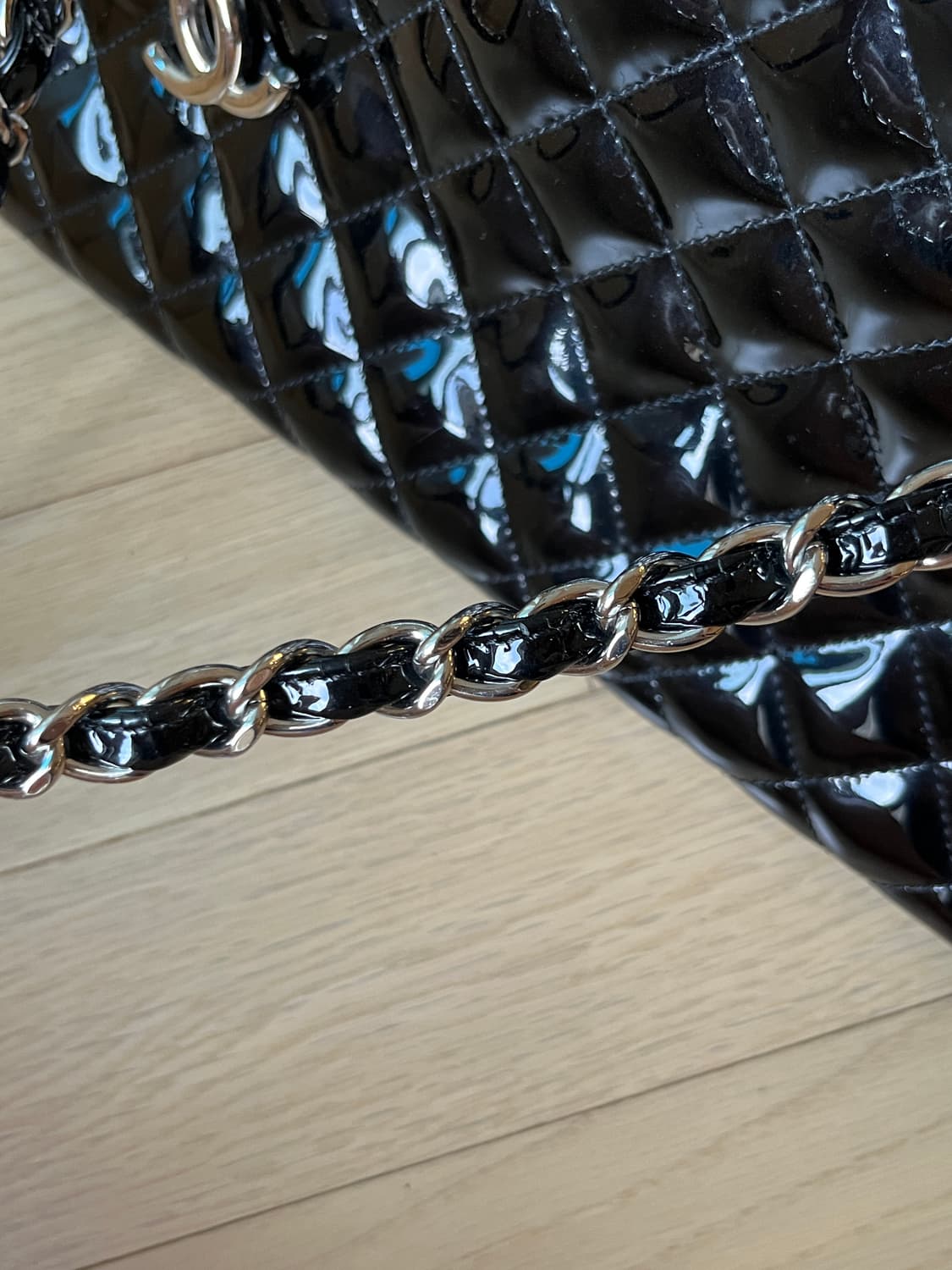 00s Chanel 샤넬 마드모아젤 페이던트 퀼팅백 상품이미지6
