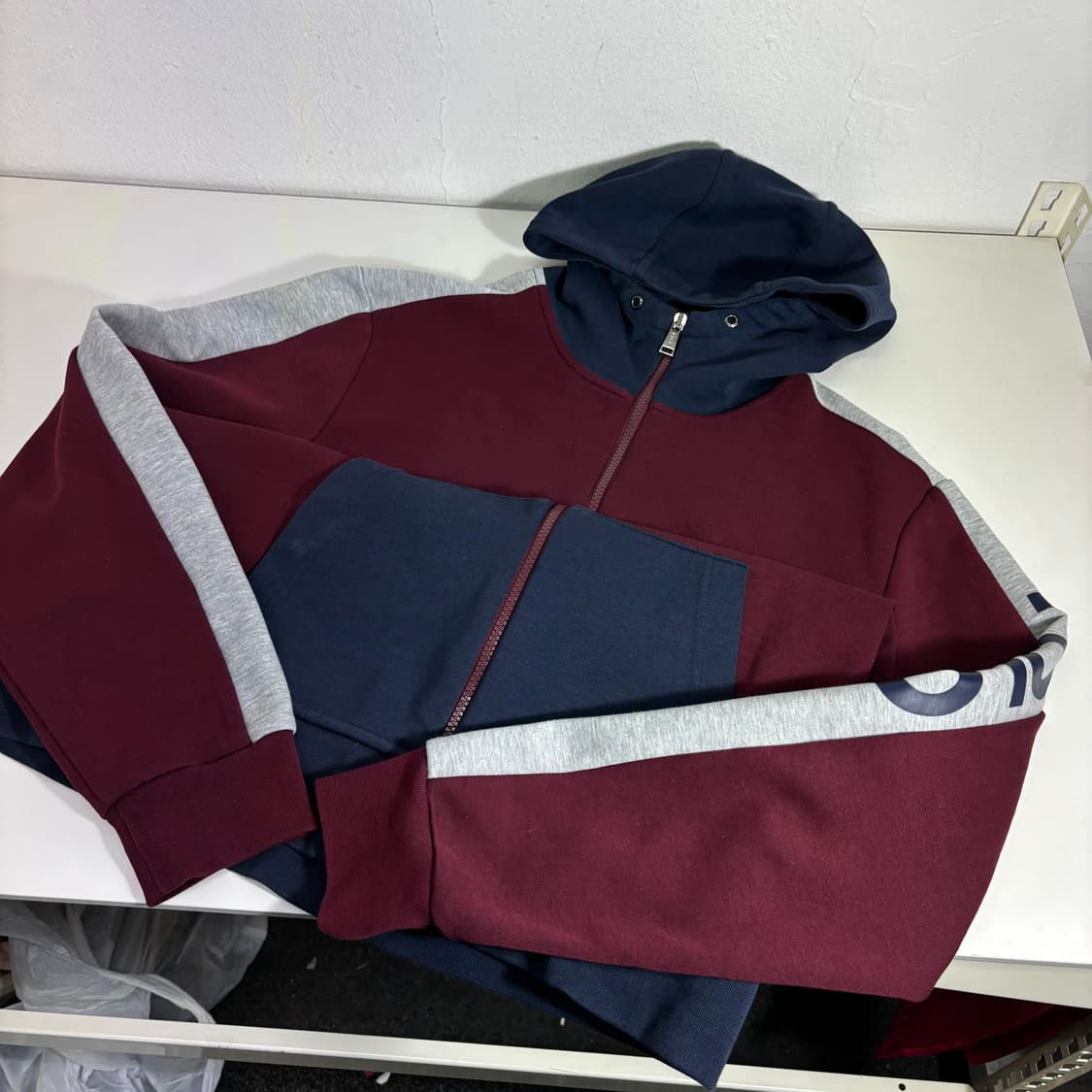 L 폴로 랄프로렌 버건디 레터링 후드집업 상품이미지2