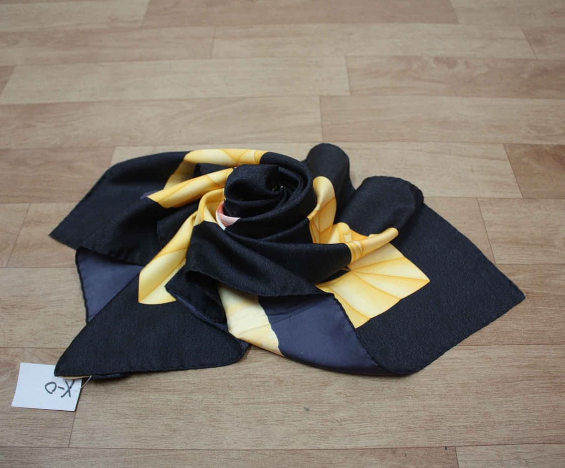 X-0/불가리 정품 여성용 실크 사각 스카프 상품이미지1