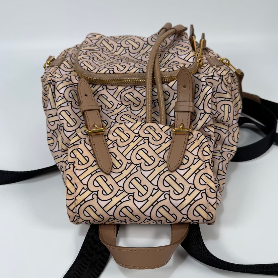 버버리 RUCKSACK 모노그램 프린트 나이론 여성 백팩 상품이미지6
