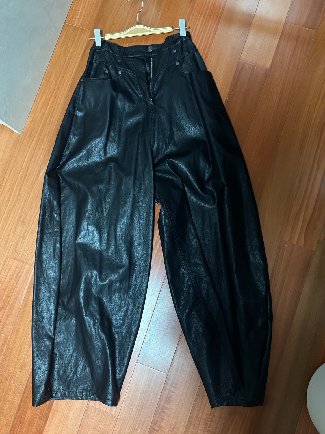 트리밍버드 Front Yoke Leather Pants 상품이미지2