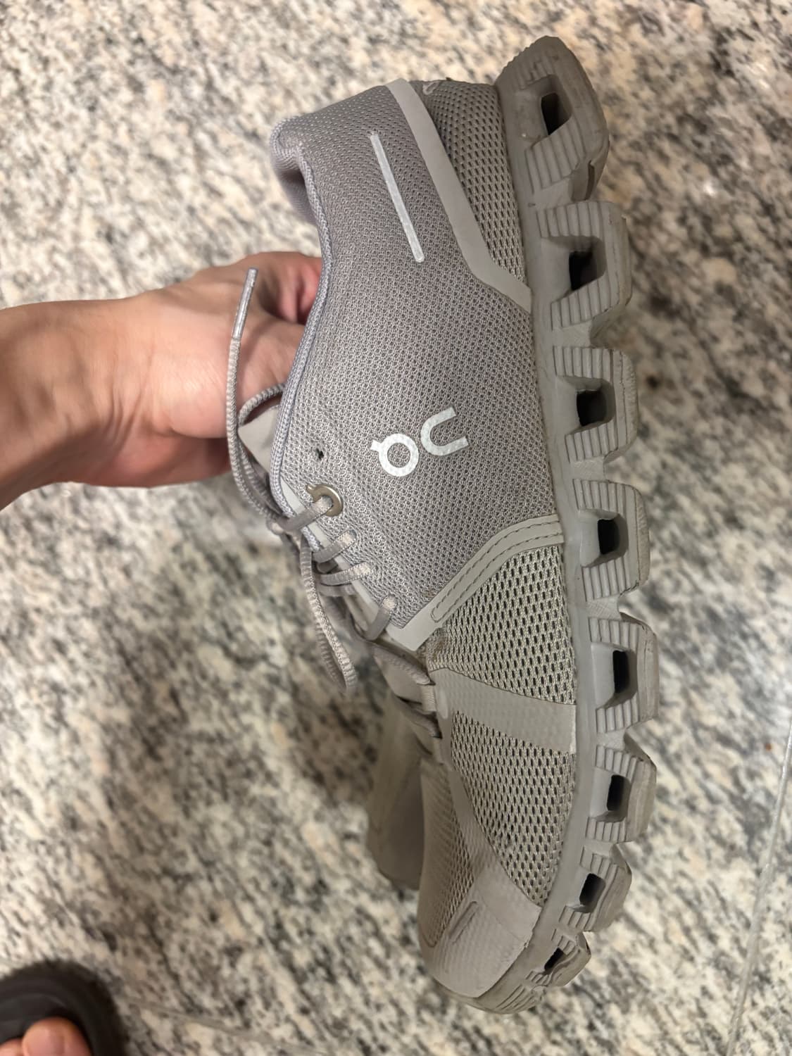 온러닝 클라우드5 그레이 265 (사용감있음)  상품이미지1