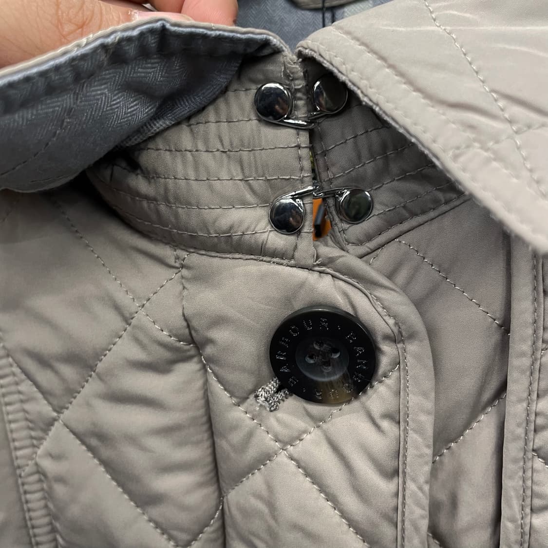 바버 TUMMEL 퀼트 버튼 투웨이 집업 자켓 인터네셔널 상품이미지5