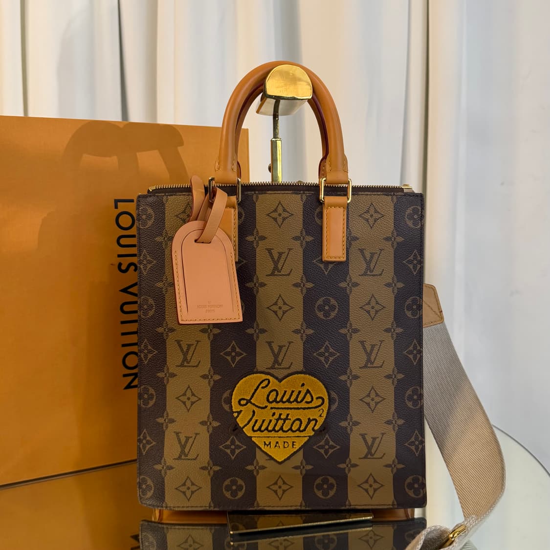 루이비통 니고 모노그램 삭플라 메신저백 상품이미지2