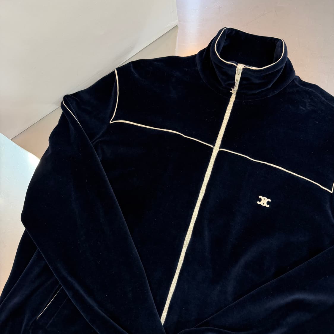 [리오브] 셀린느 트리오페 벨루어 트랙 벨벳 집업 상품이미지3