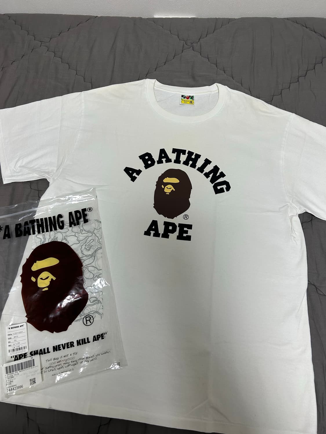 BAPE 베이프 컬리지 반팔 티셔츠 화이트 상품이미지3