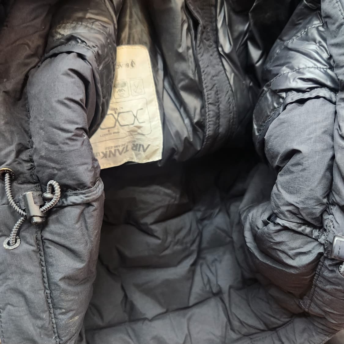 블랙야크 볼륨 구스다운 스트링 경량패딩 95(M~L) 남여공용 상품이미지5