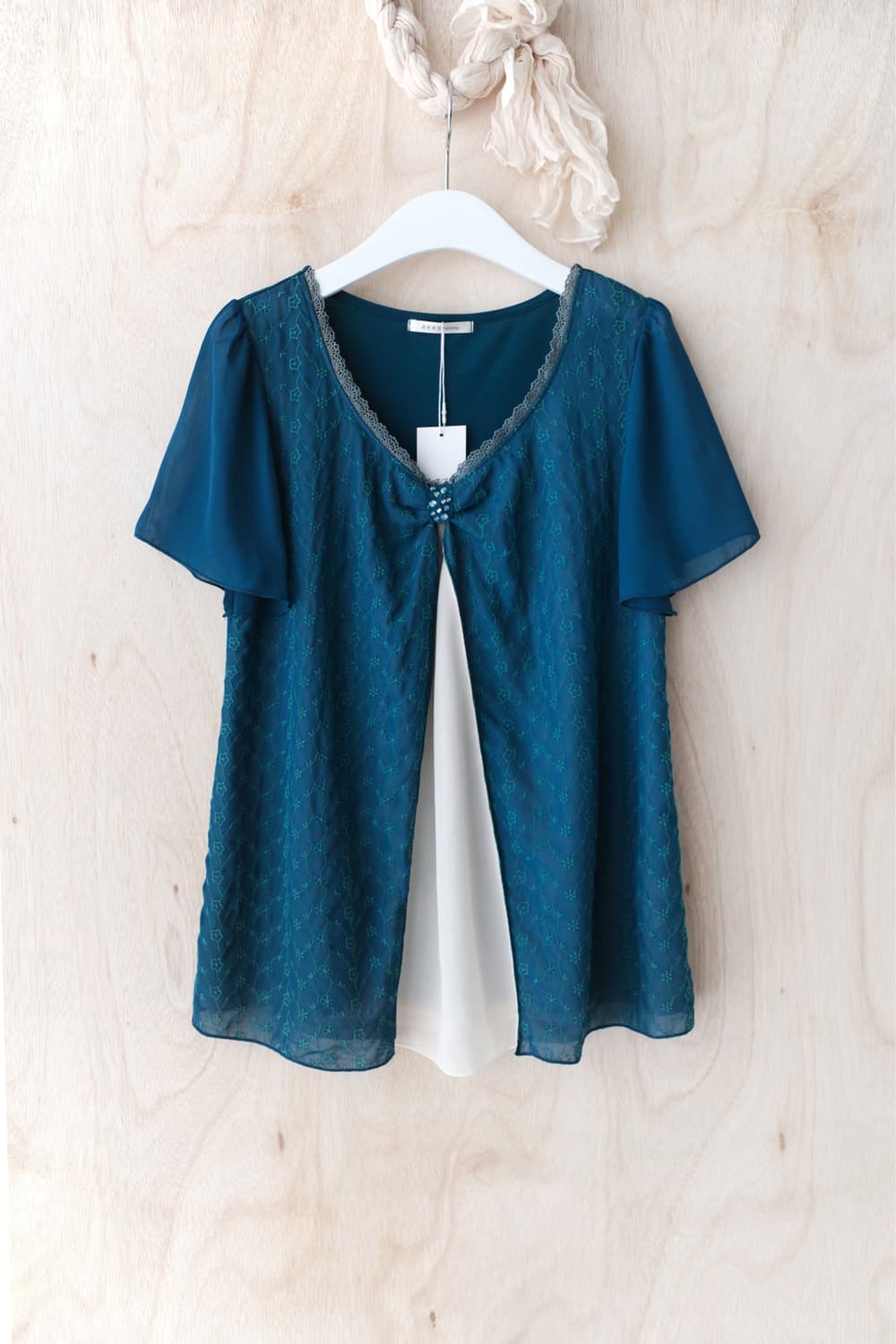 axes femme) lace layered half T 상품이미지1