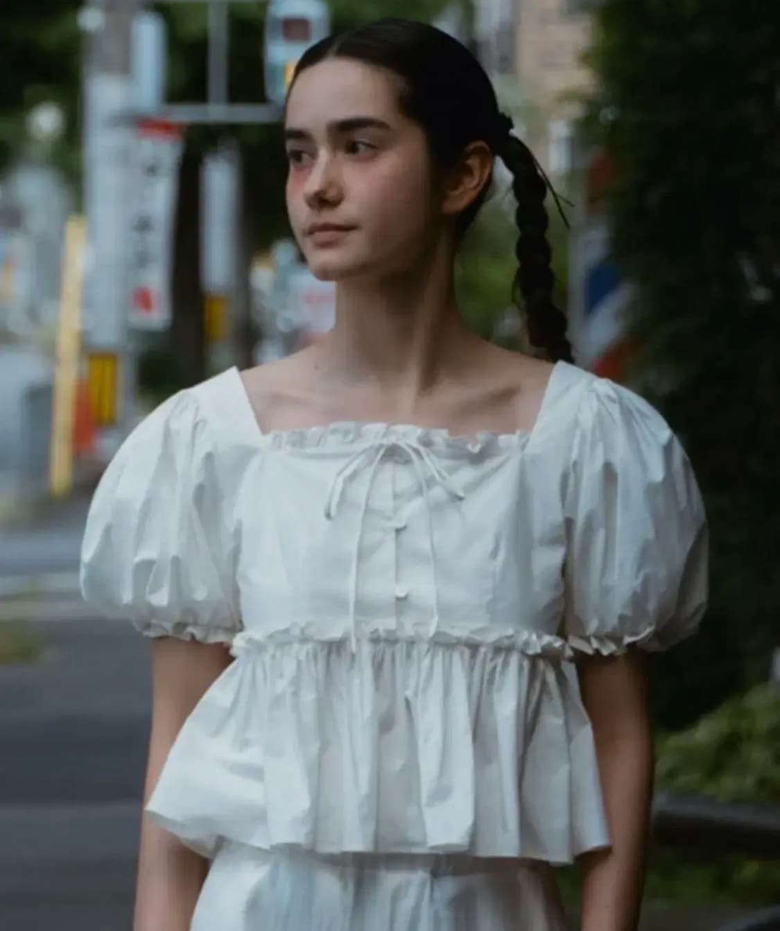 더티스 블루밍 셔링 블라우스 화이트 S 상품이미지1