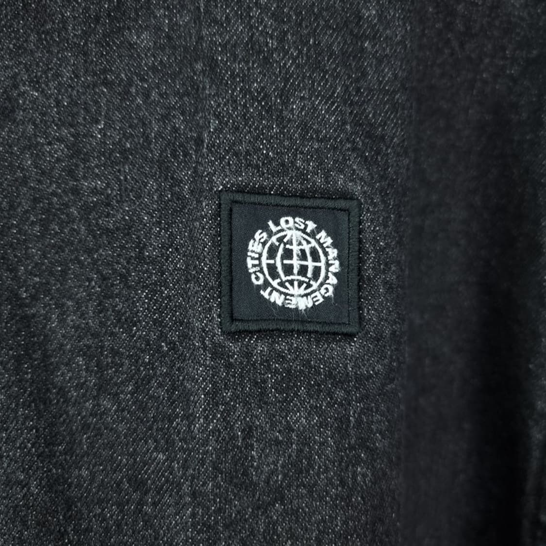 [엘엠씨] 오버핏 흑청 블랙 데님 워크 자켓 M20125 상품이미지8