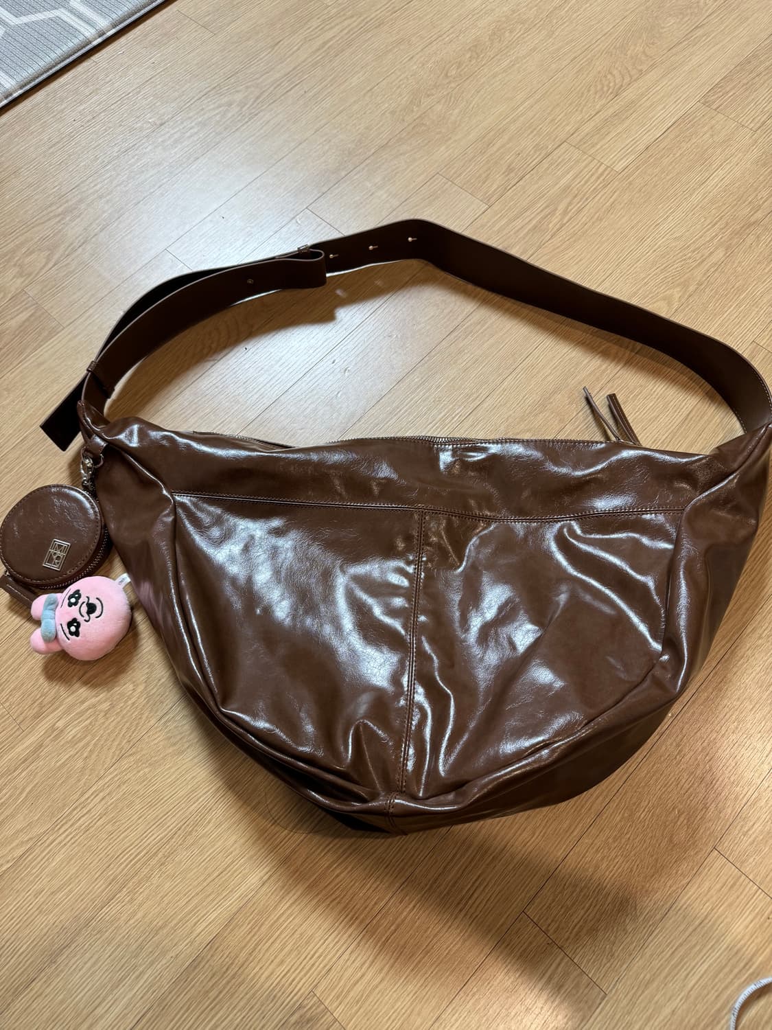 밈더워드로브 몬타 크랙 메신져백 상품이미지3