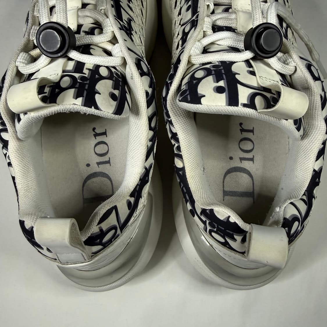 디올 B24 오블리크 까나쥬 모티프 화이트 스니커즈 상품이미지6