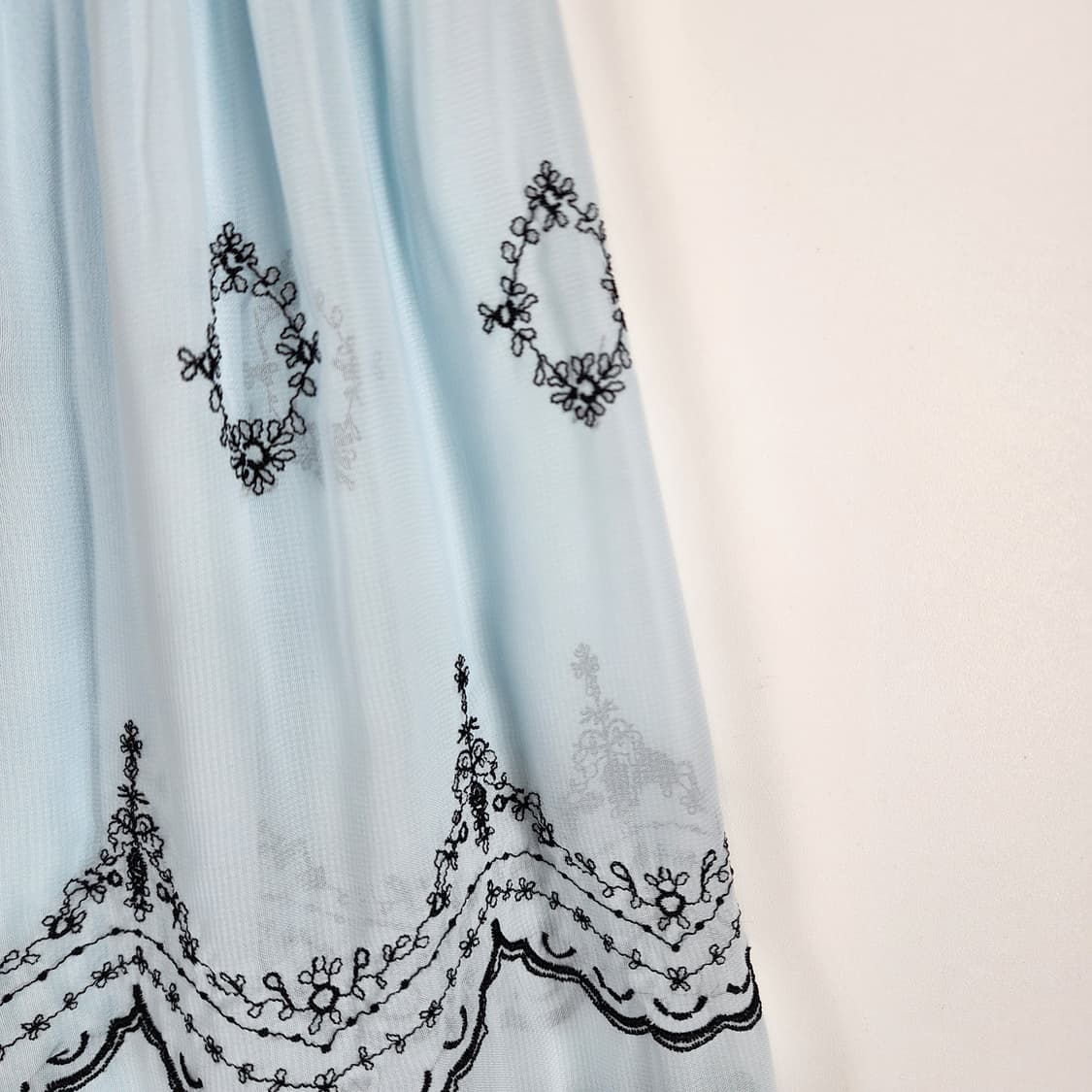 Axes femme 자수 플리츠 스커트 상품이미지3