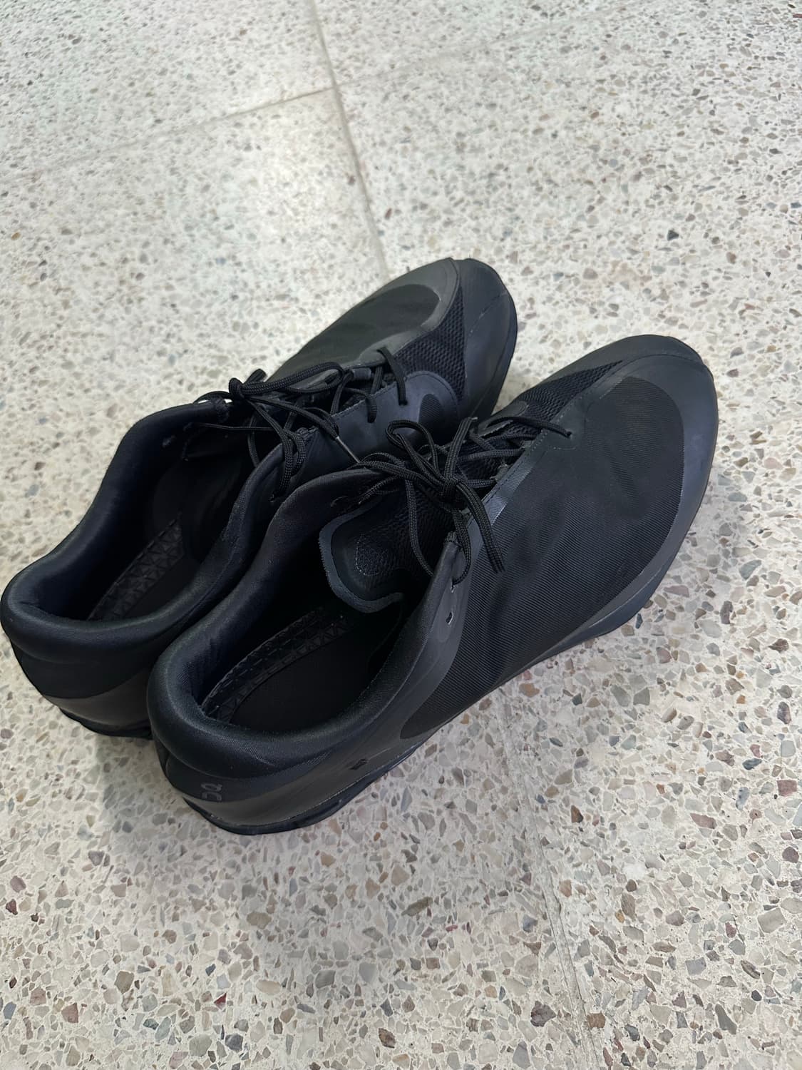 온러닝 파프 클라우드벤처 피크 블랙 300 상품이미지3