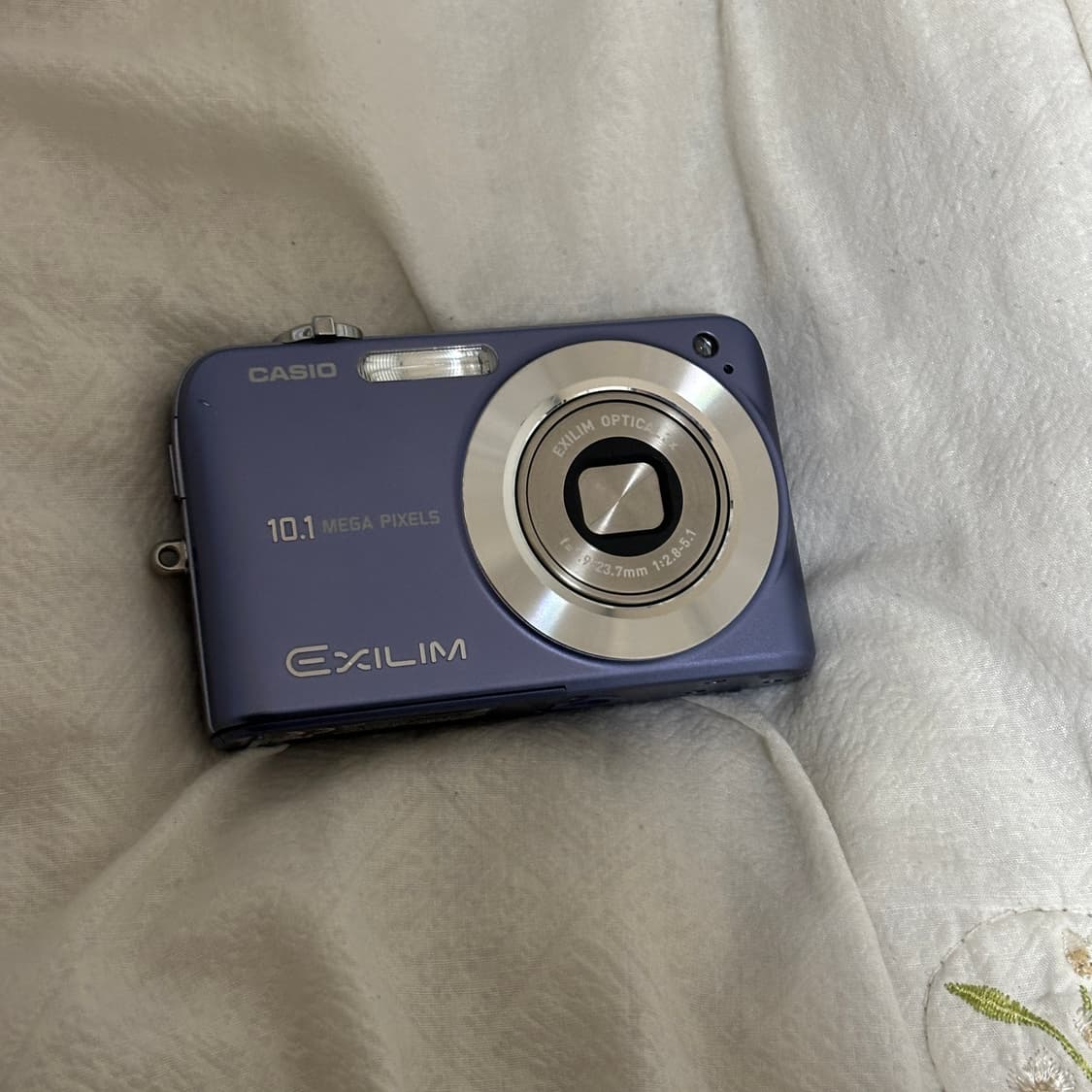 카시오 엑슬림 z1050 상태양호 casio ex-z1050 홍은채디카 상품이미지1