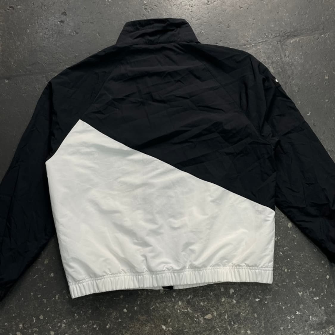 100 디스커버리 바람막이  상품이미지6