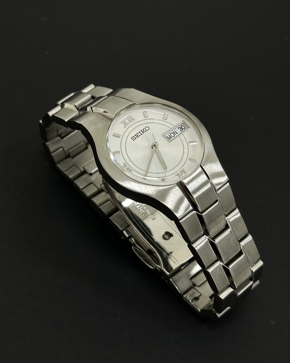 세이코 라운드 쿼츠 시계 상품이미지5