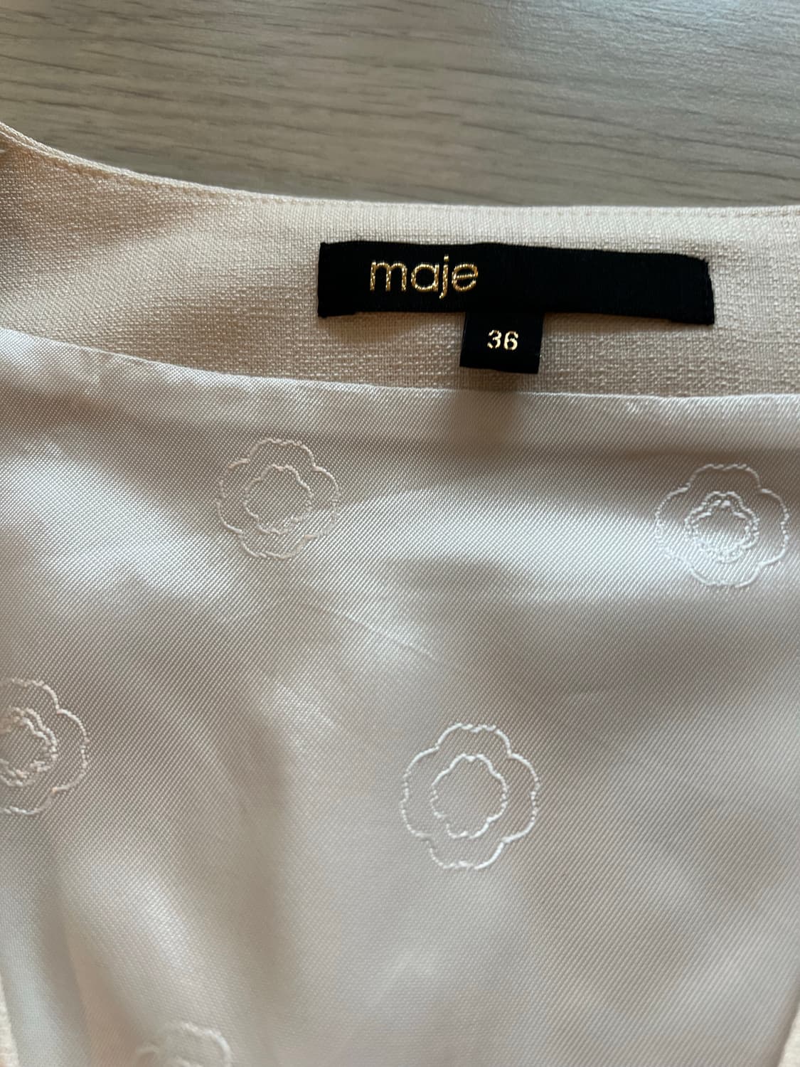 마쥬 베이지색 브이넥 베스트(조끼) 상품이미지3