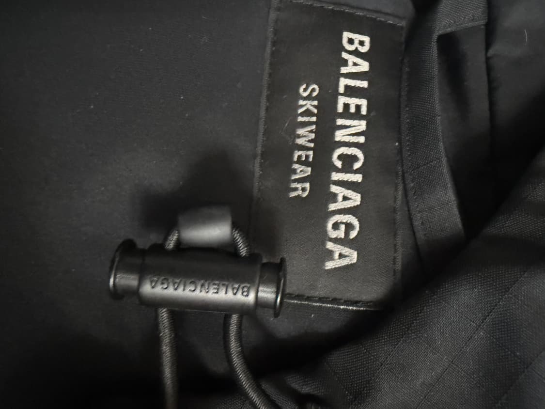정품 발렌시아가 스키웨어 스키파카 블랙 44size 상품이미지5