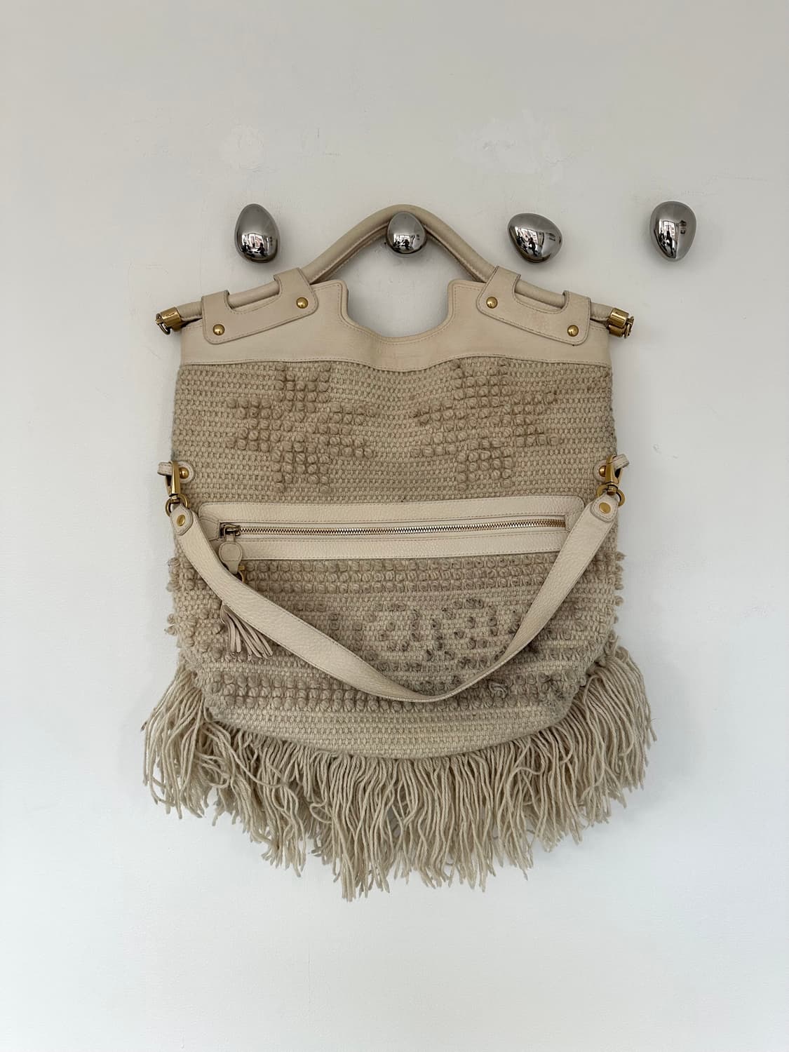 살바토레 페라가모 Magnolia 니트 프린지 숄더백 상품이미지4