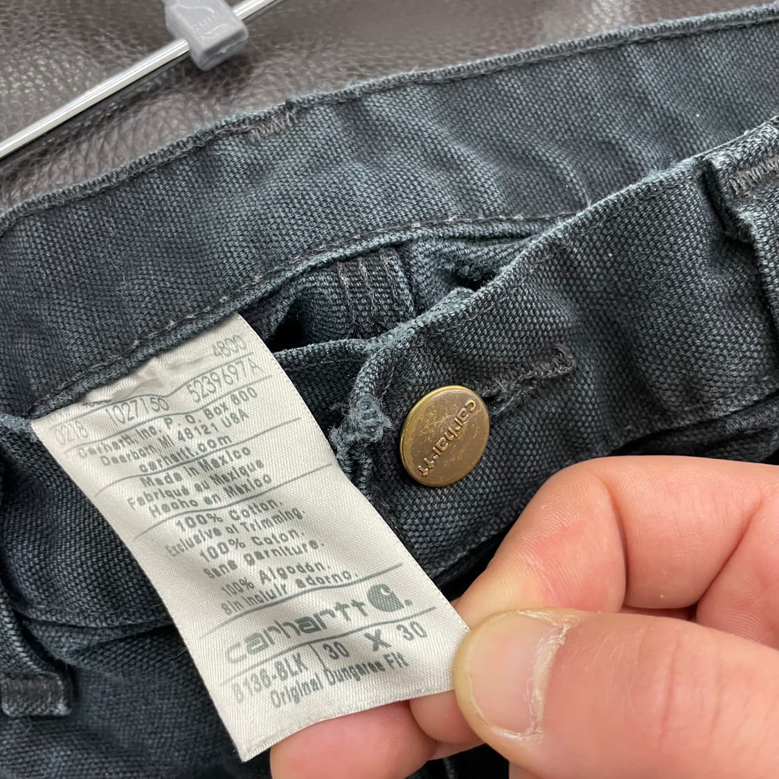 칼하트 OG 더블니 가죽패치 카펜터 덕캔버스 페이딩 워크팬츠 블랙 상품이미지6