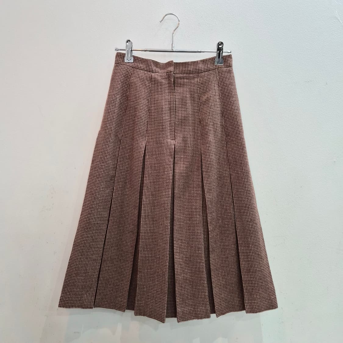 울혼방 하운드체크 플리츠 미디 레드 스커트  상품이미지2