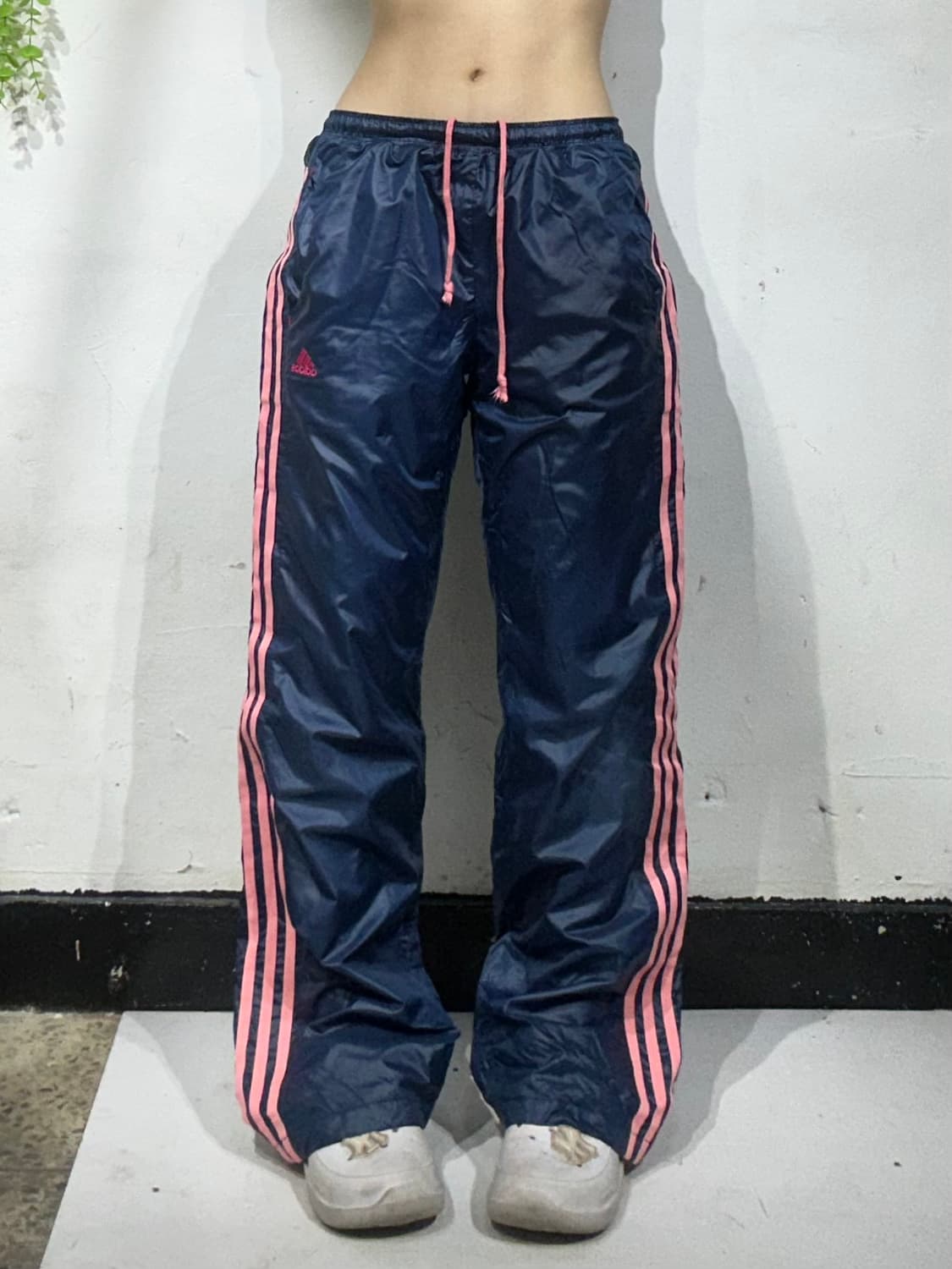 아디다스 네이비 핑크 삼선 스몰 로고 와이드 트랙 팬츠 L 상품이미지2