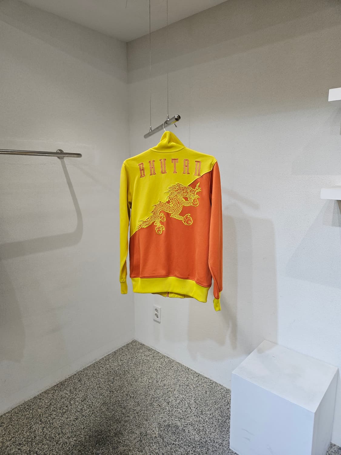 아디다스 부탄 용자수 트랙탑 져지 상품이미지2