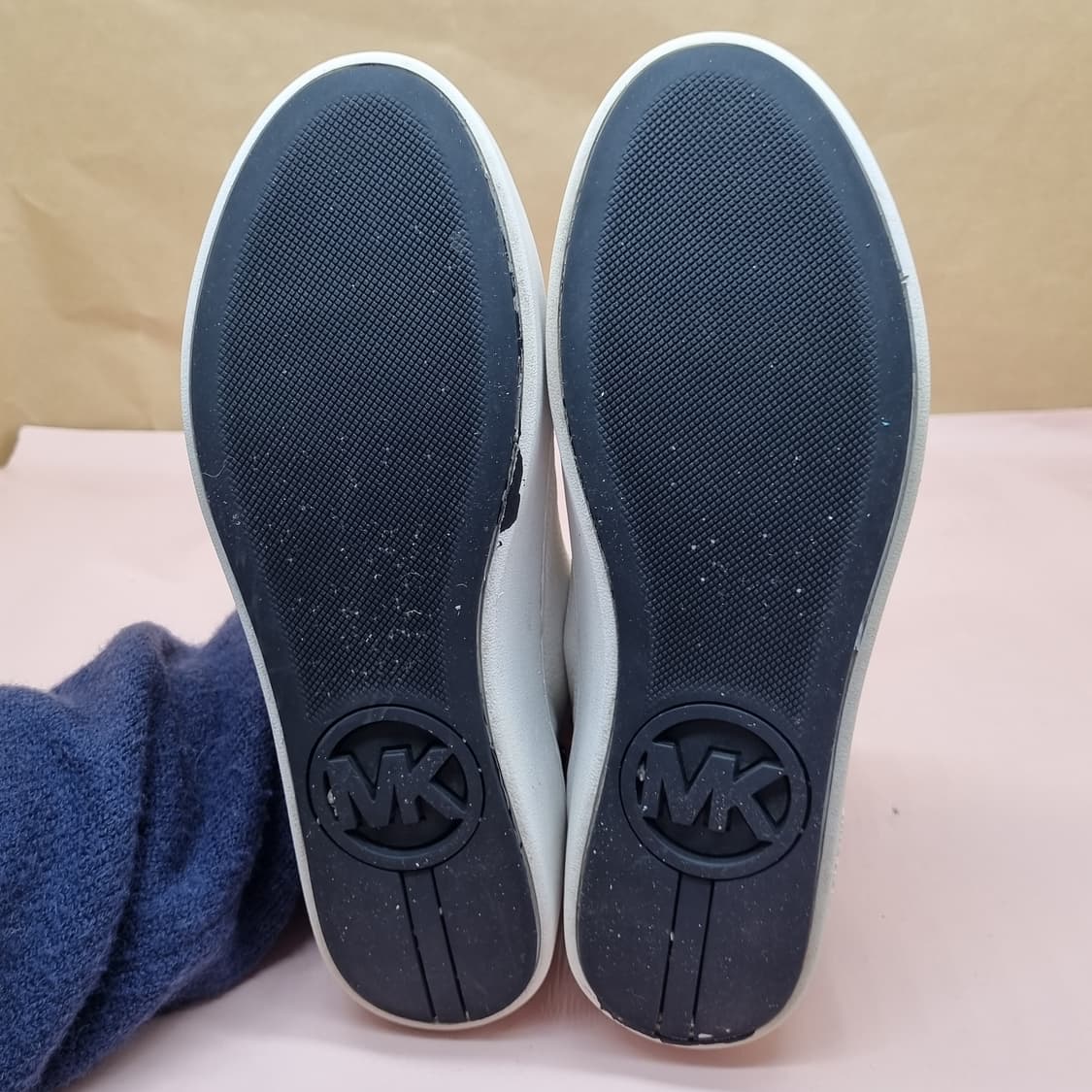 마이클코어스 투톤 플랫폼 스니커즈240 상품이미지3